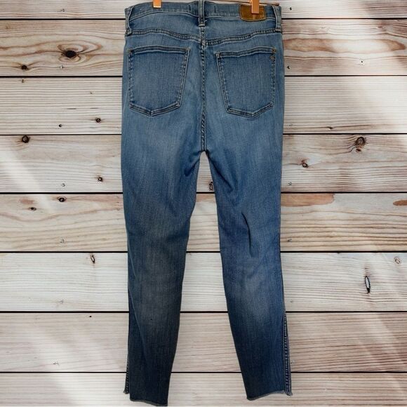 10" High-Rise Skinny Crop Jeans: Button-Front TENCEL™ Denim Edition - Picture 2 of 5